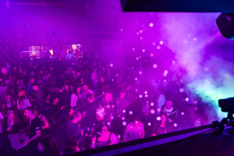 DJ-Set bei Halloween-Party Schenkenzell